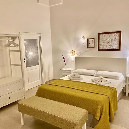 Villa Ricciardi-Suite Famigliare 1-Zona Ostuni 蒙塔尔巴诺 外观 照片