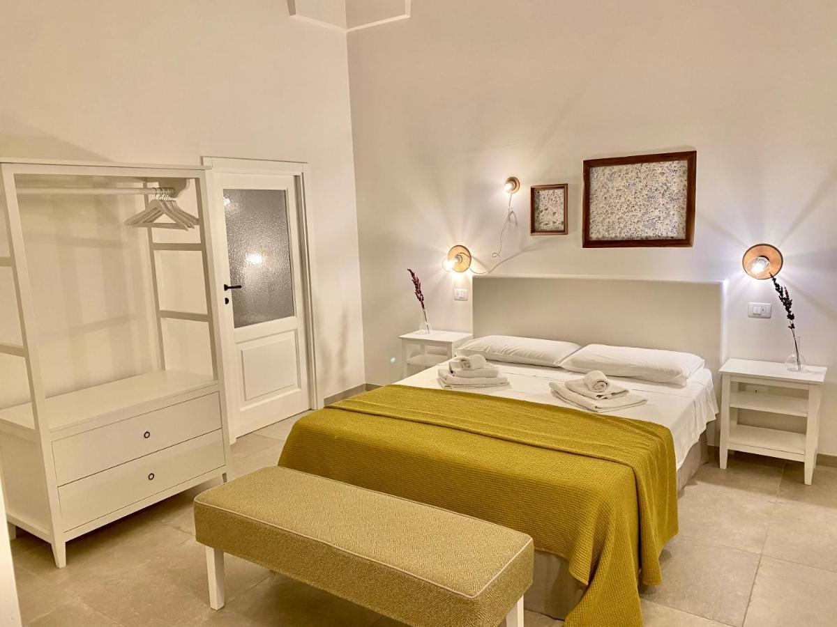 Villa Ricciardi-Suite Famigliare 1-Zona Ostuni 蒙塔尔巴诺 外观 照片