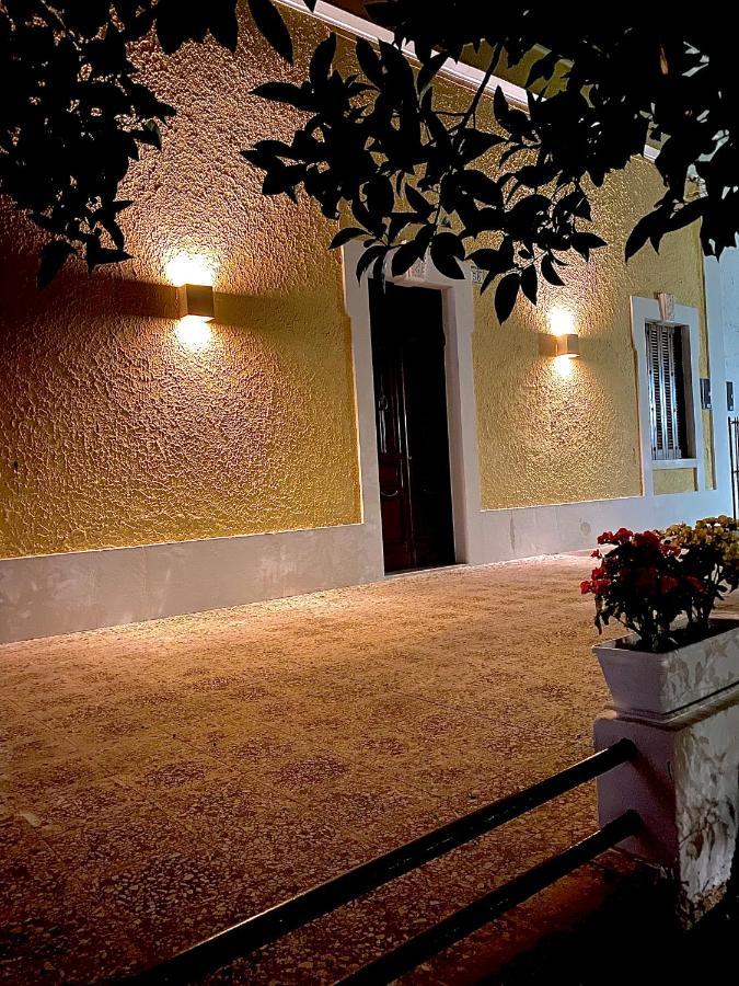 Villa Ricciardi-Suite Famigliare 1-Zona Ostuni 蒙塔尔巴诺 外观 照片